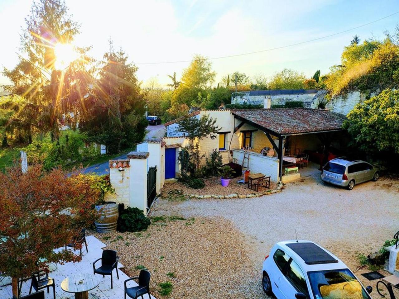 مبيت وإفطار Beaumont  Manoir Le Cristal " Les Entrees Du Futuroscope A Petit Prix المظهر الخارجي الصورة