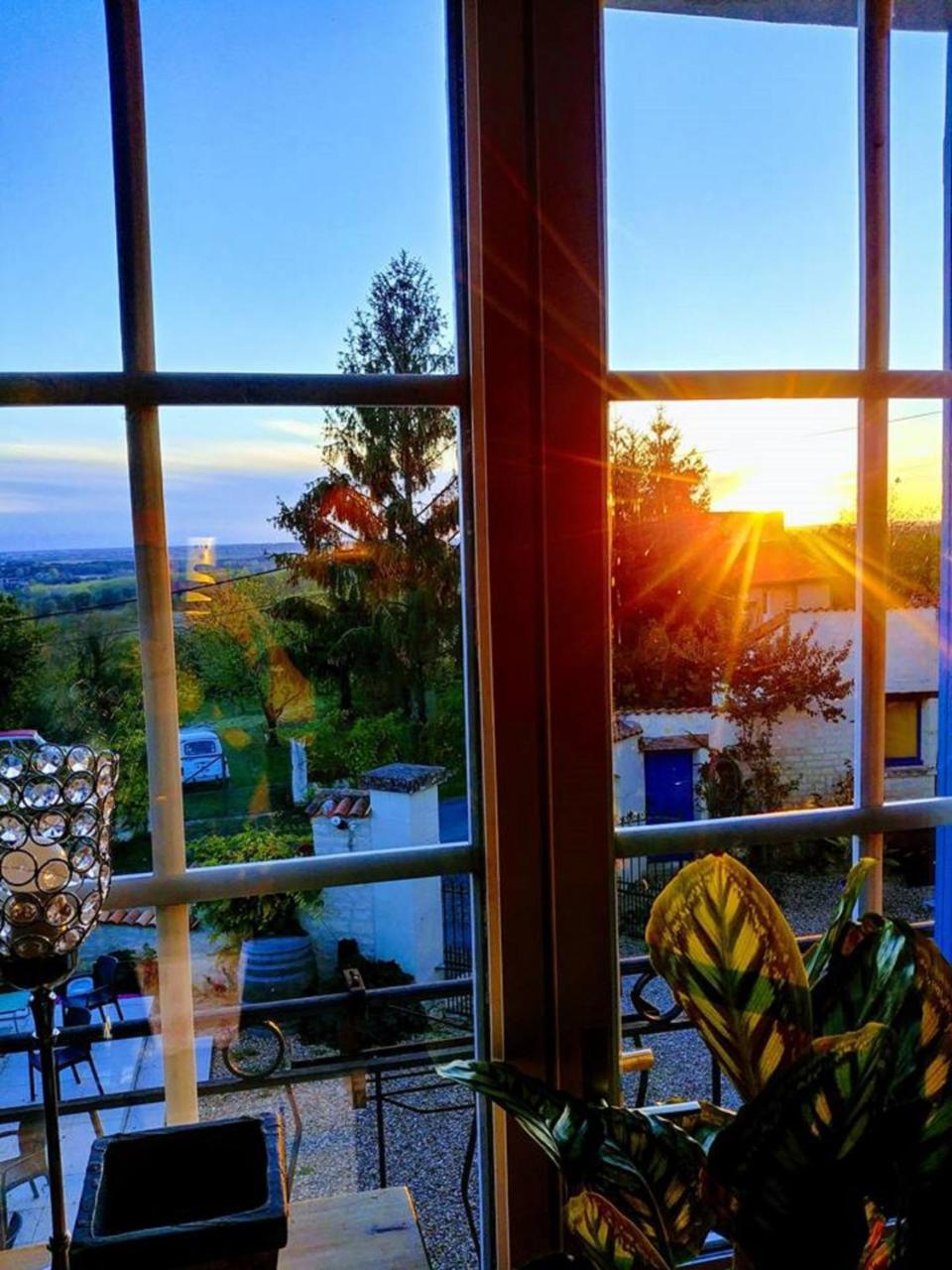 مبيت وإفطار Beaumont  Manoir Le Cristal " Les Entrees Du Futuroscope A Petit Prix المظهر الخارجي الصورة