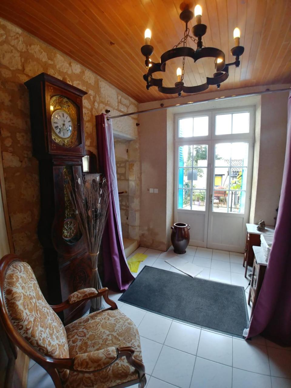 مبيت وإفطار Beaumont  Manoir Le Cristal " Les Entrees Du Futuroscope A Petit Prix المظهر الخارجي الصورة